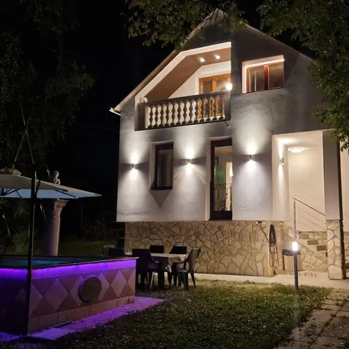 Medencés Deluxe Üdülőház Pilisszentivá 004 kép