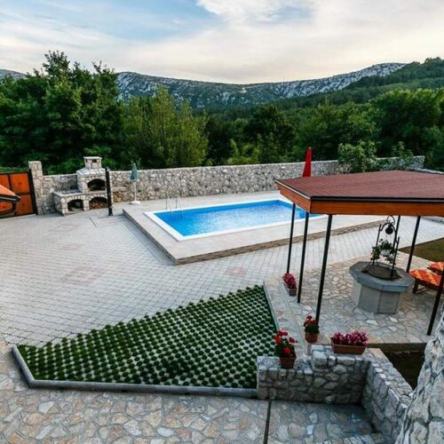 Villa Castra Drivenik  2