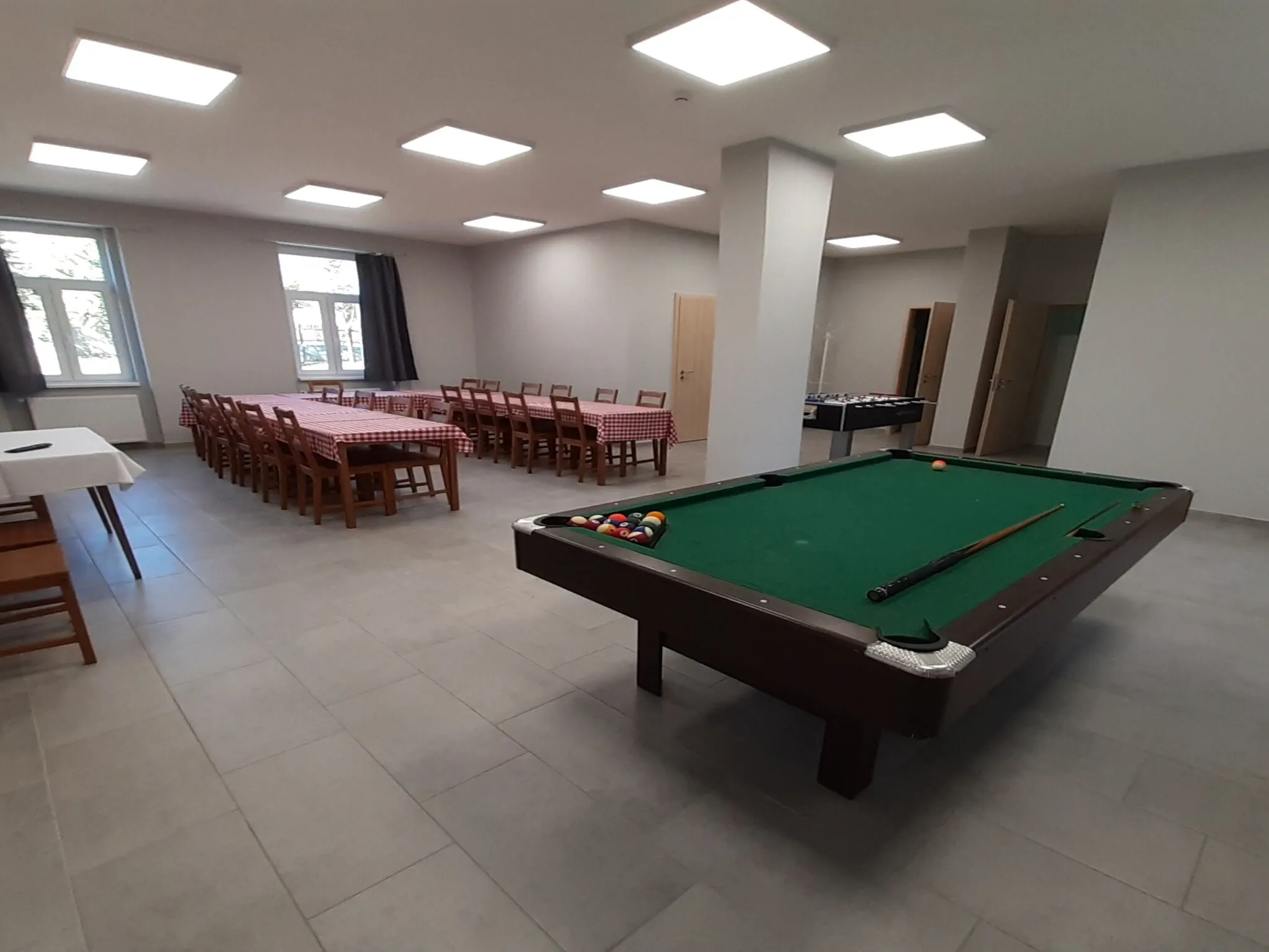 K&ouml;z&ouml;ss&eacute;gi t&eacute;r