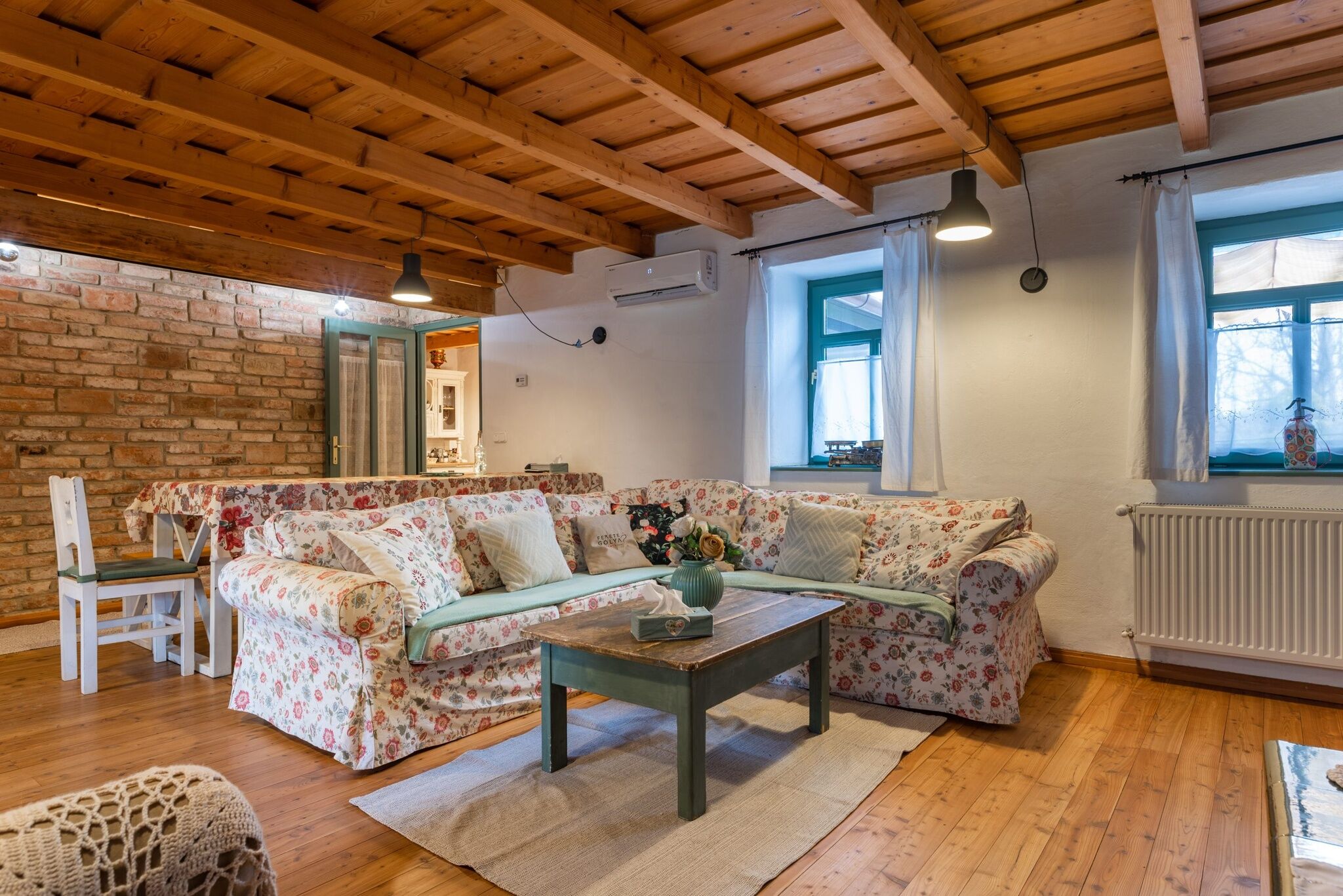 Fekete Gólya XL Tiszafüred