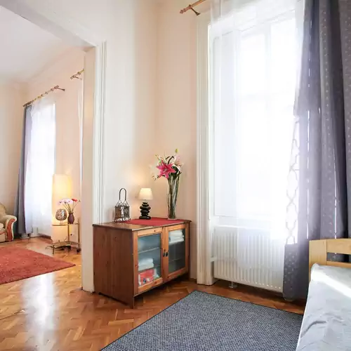 Fireplace Holidays Apartman Budapest 015 kép