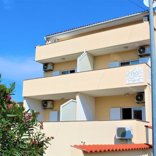Apartment Jure Primošten  2