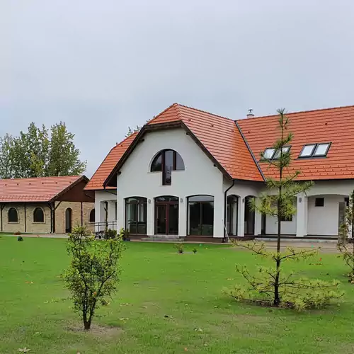 Csősztelek Vendégház Pirtó 001 kép