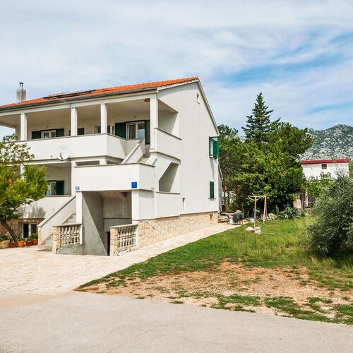 Apartmani Iva Seline  2