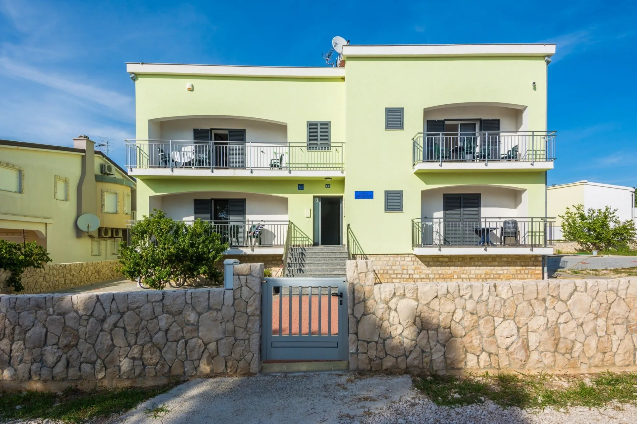 Apartments Silverstar Vir