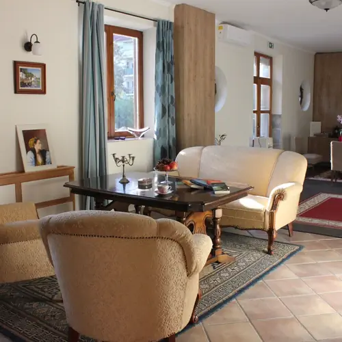 Kis Helikon Villa Lobby