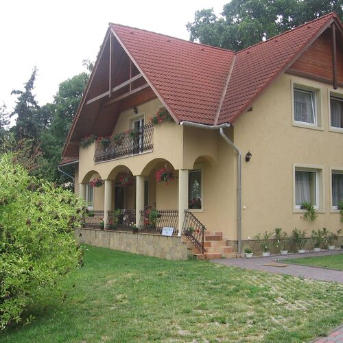 Fanni Apartman Balatonalmádi  2