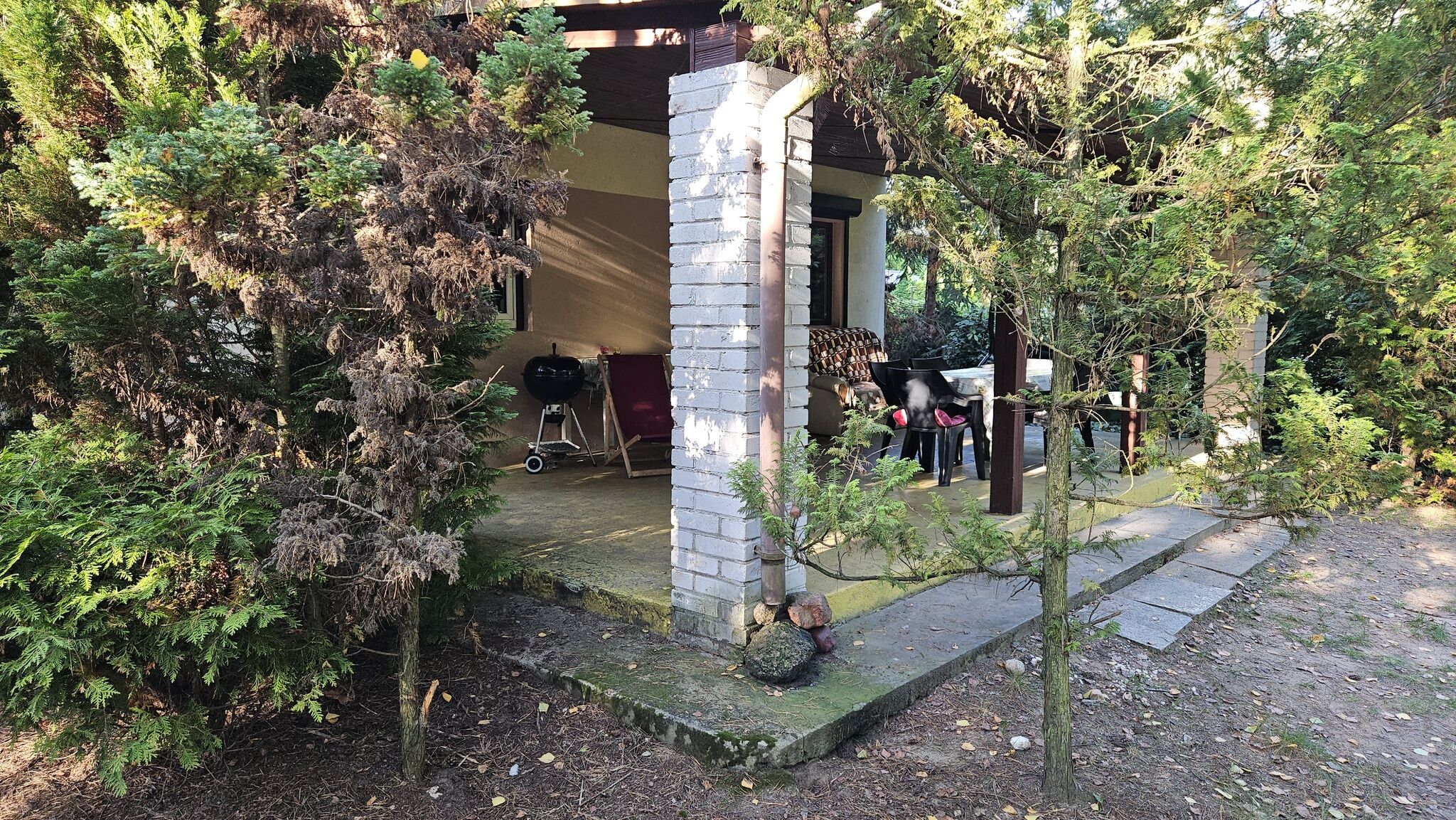 Samodzielny dom z ogrodzoną działką nad jeziorem Głuszyńskim