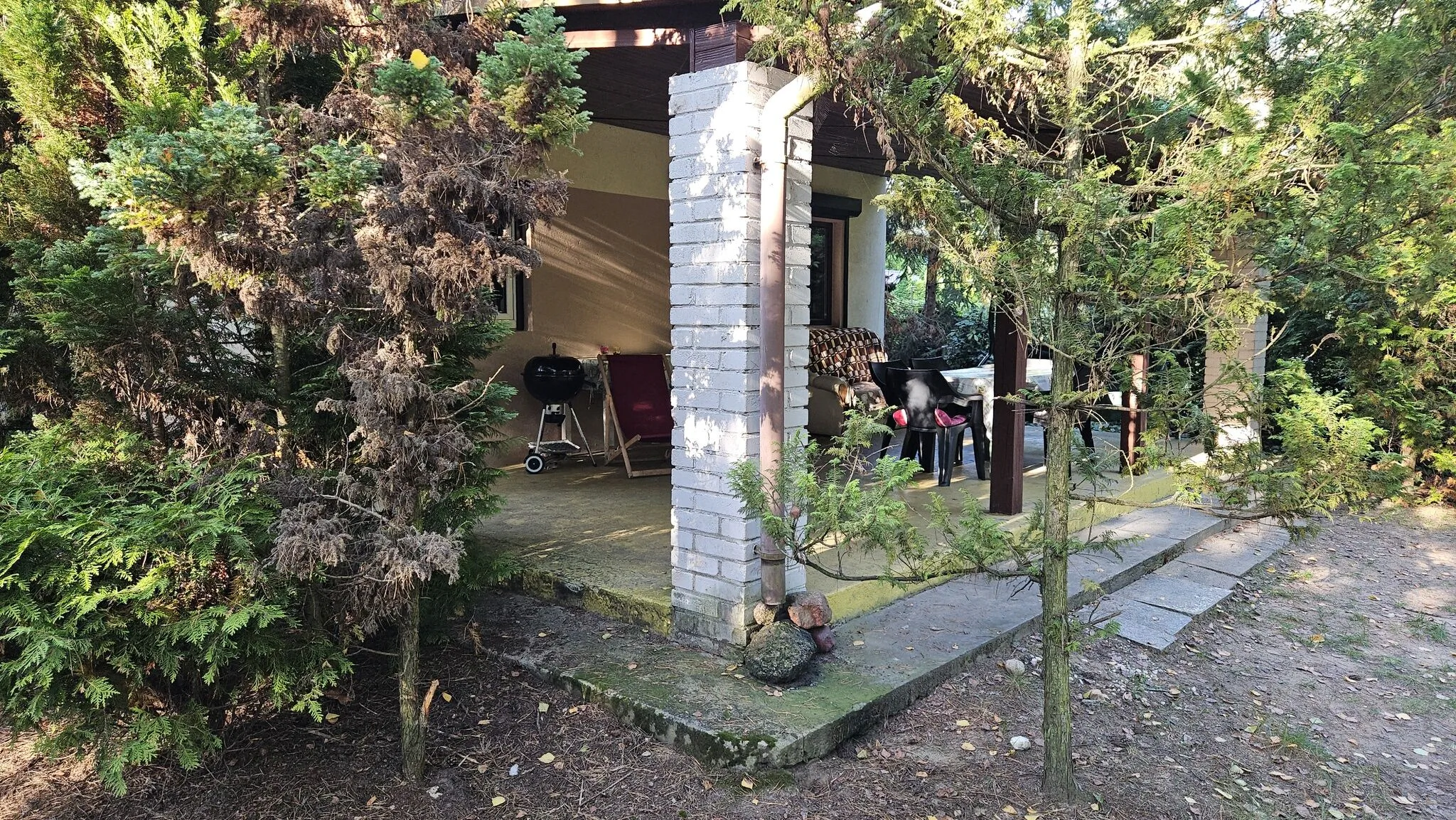 Samodzielny dom z ogrodzoną działką nad jeziorem Głuszyńskim