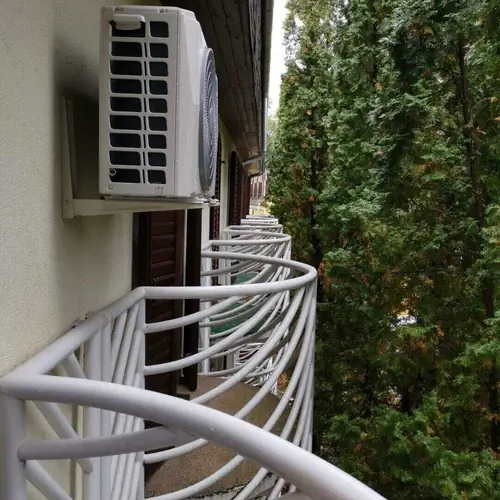 2 erk&eacute;ly+ l&eacute;gkondicion&aacute;l&oacute;