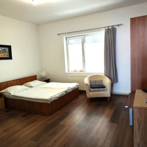 D&oacute;zsa Apartman ( 6 fős ) 