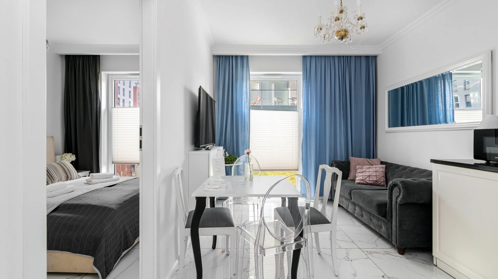 Stare Miasto Apartament z Ogrodem B - Comfy Apartments