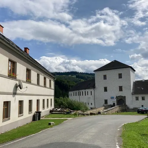 Penzion v sousedstv&iacute; z&aacute;mku