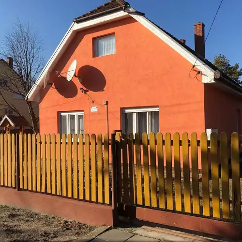 Fenyvesi Holiday Vendégház Balatonfenyve