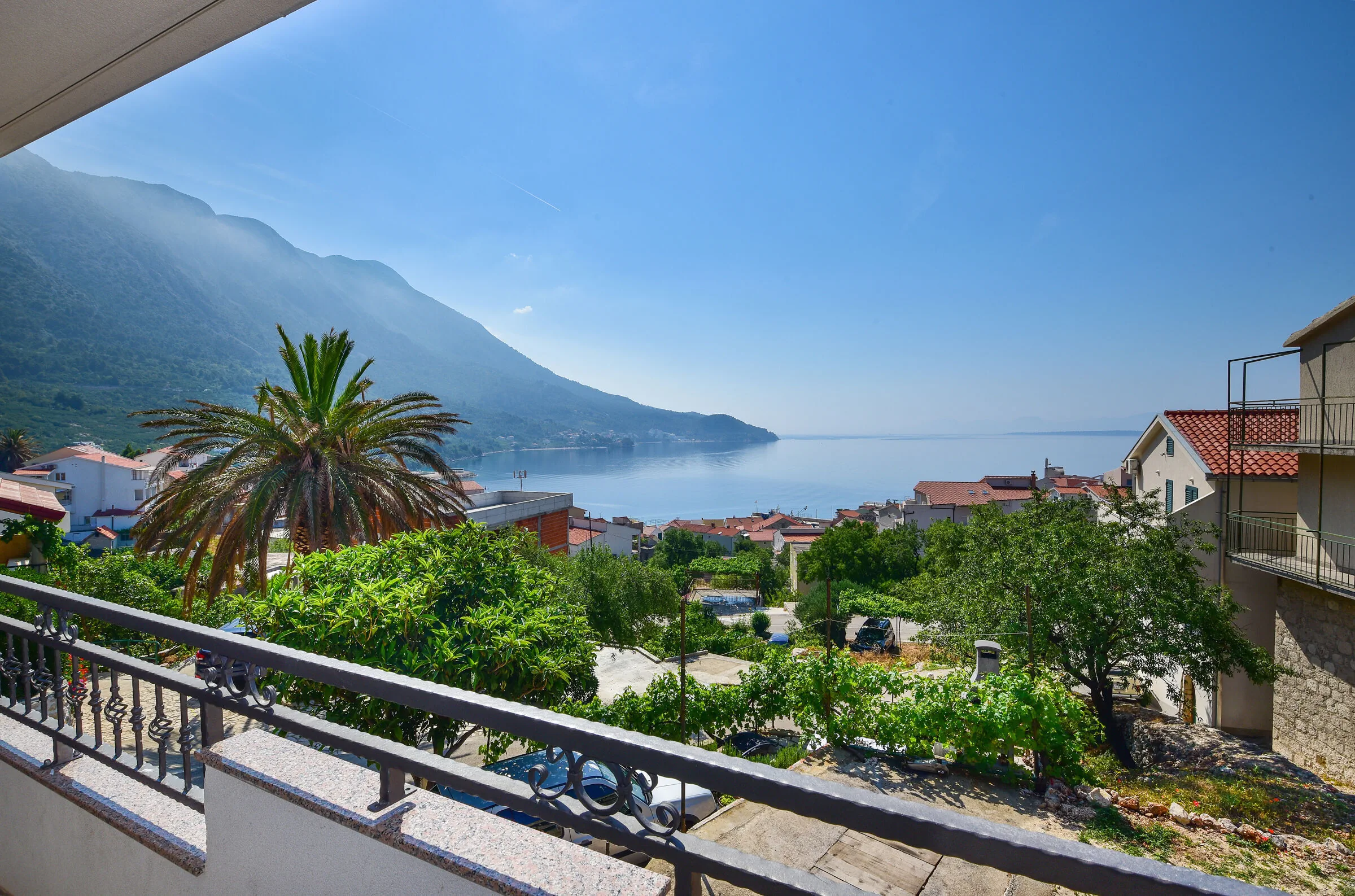 Apartments Nina & Mili Igrane