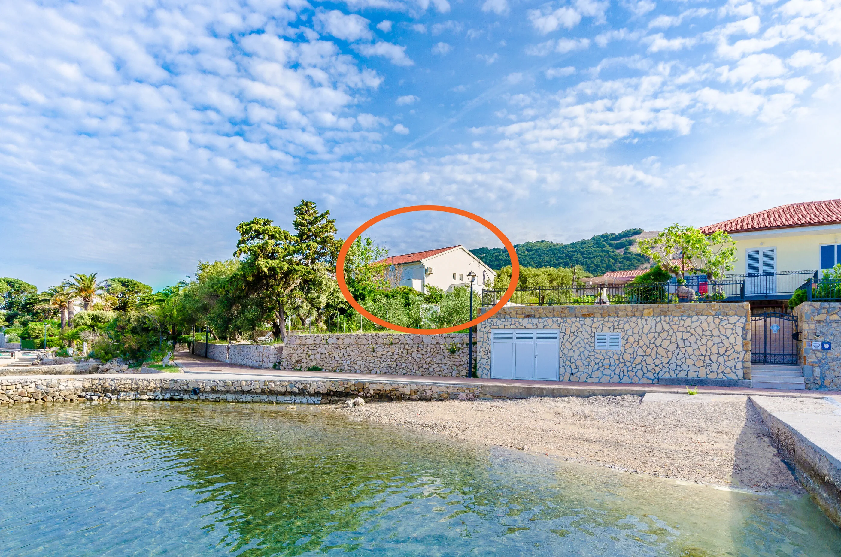 Apartments and Rooms Bianca Barbat