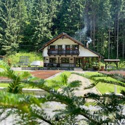 Cabana La Poalele Giumalăului Dorna-Arini