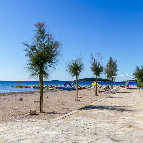 Apartments Cvitic Rogoznica  3