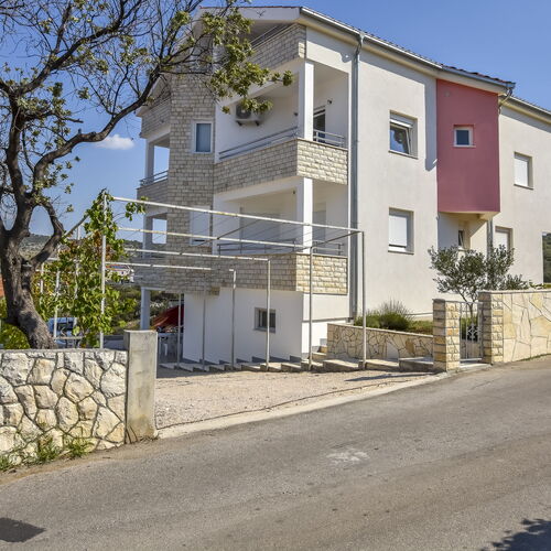 Apartments Vito Razanj  2