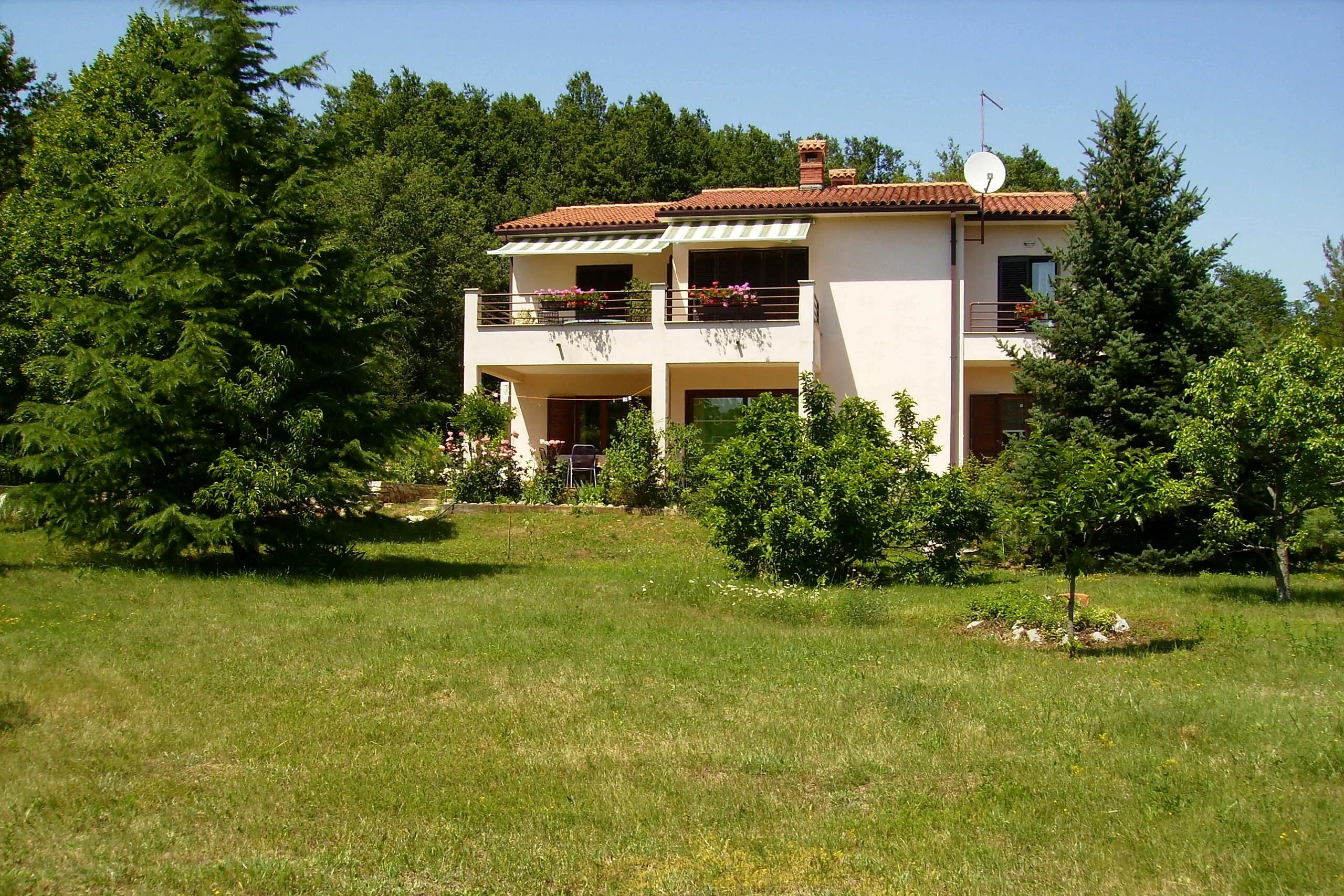 Apartments For Families With Children Vinež, Labin - 18493 Vinež