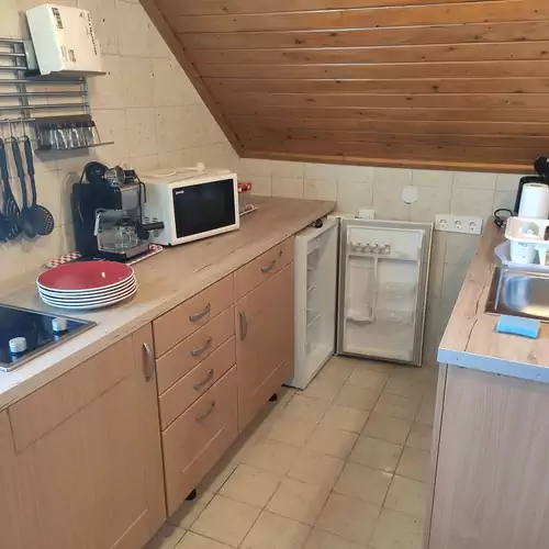 Kristály Apartmanház Vonyarcvashegy 005 kép