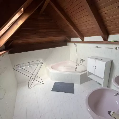 Kristály Apartmanház Vonyarcvashegy 021 kép