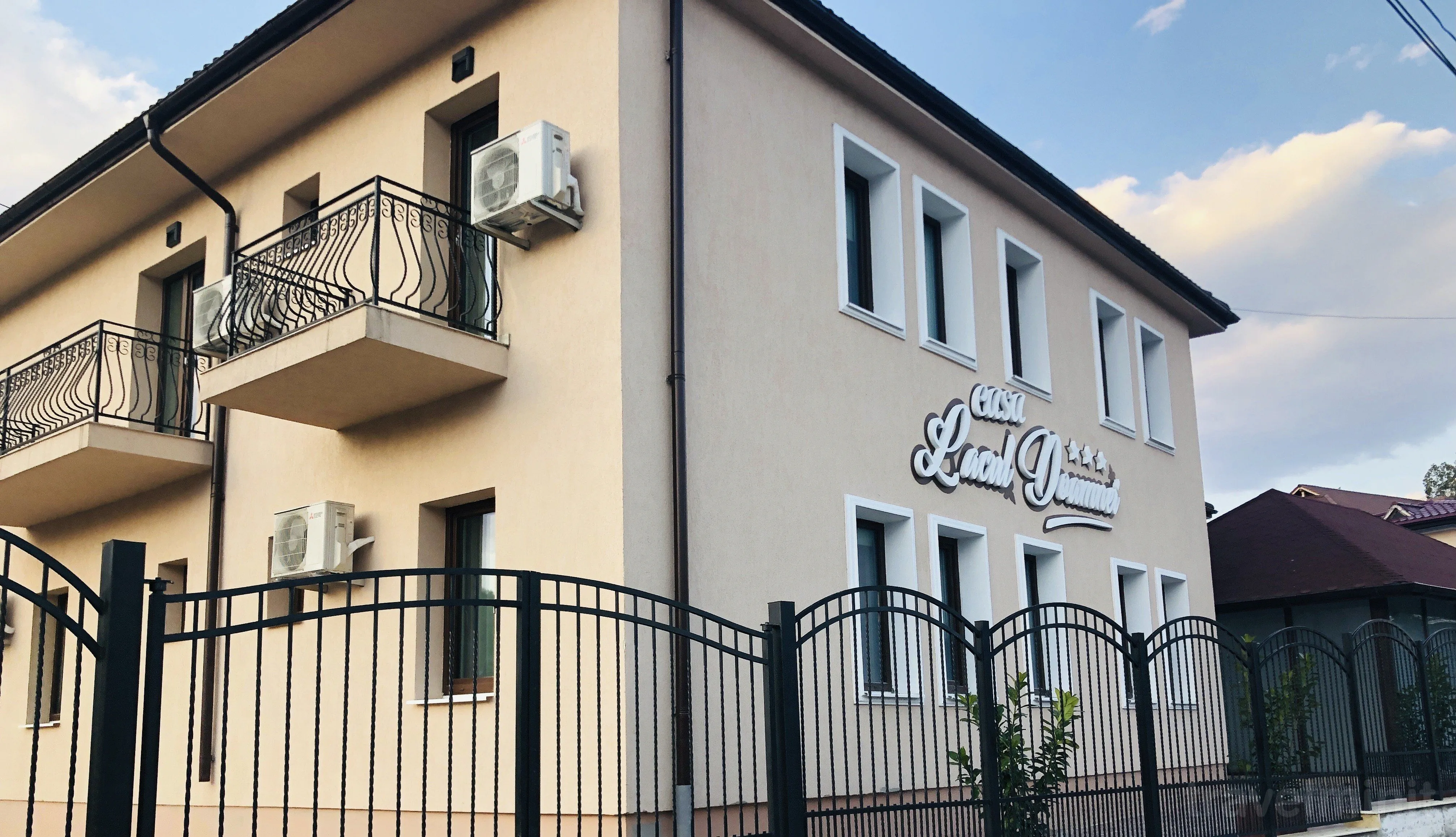 Casa Lacul Doamnei Ocnele Mari