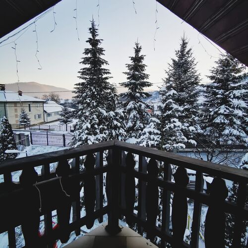  Casa Ela Gura Humorului