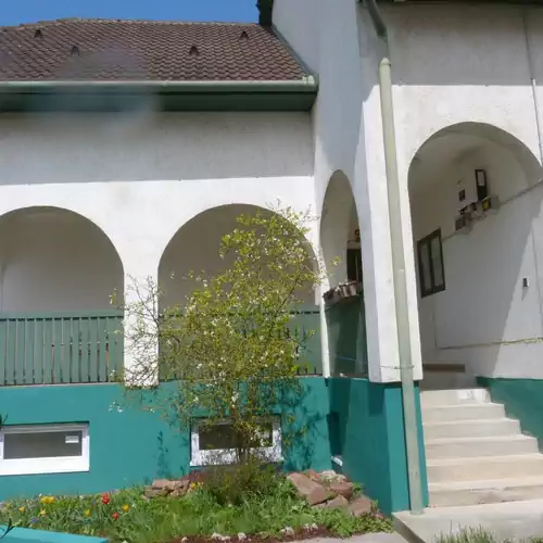 Labdarózsa Apartmanház Fonyód 006 kép