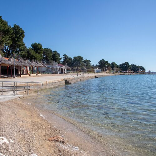 Apartment Emina Sv. Filip i Jakov