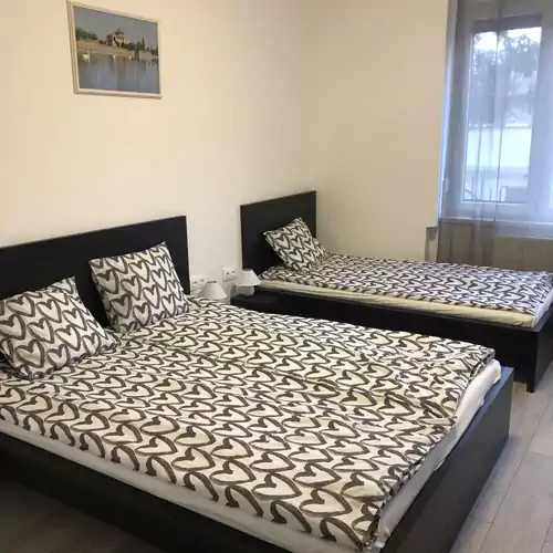 Lívia Apartman Tata