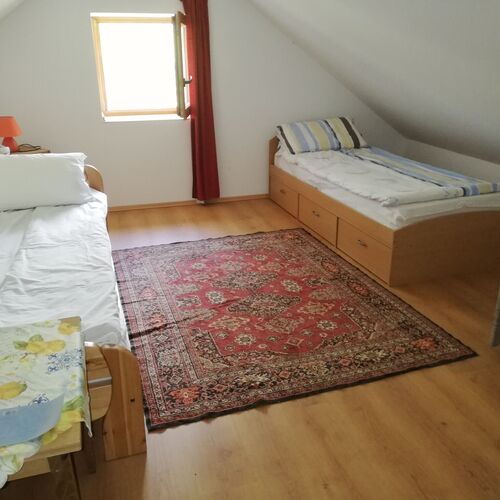 hálószoba(2)
emeleti vendégház