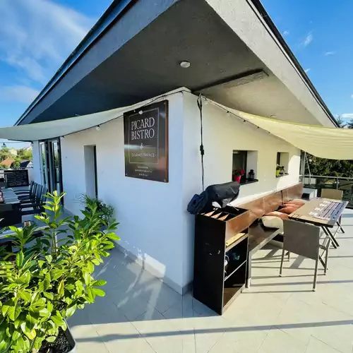 Picard Home & Gourmet Terrace Panzió és Étterem Balatonföldvár 011 kép