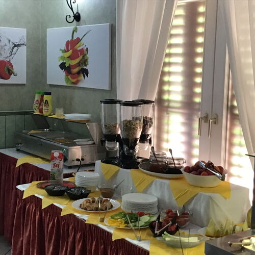 Villa Gyenesdiás ***  3