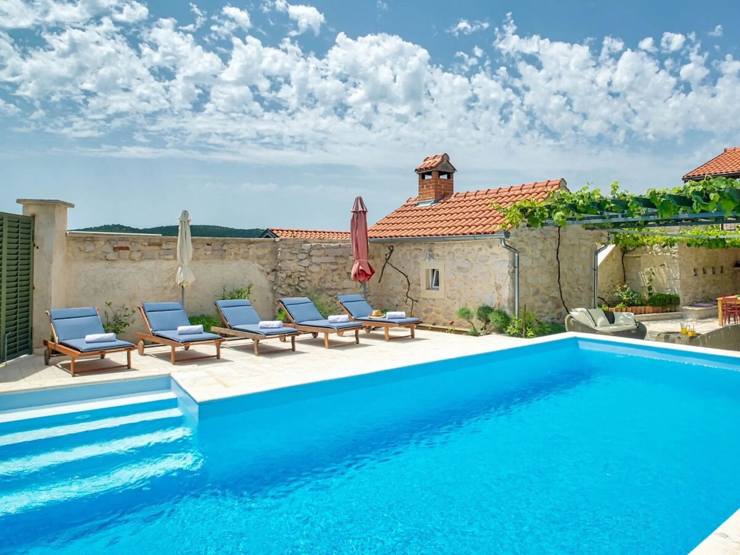 Villa Asteralis Zapužane