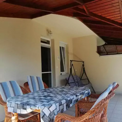 Léna Apartman Balatonszárszó 006 kép