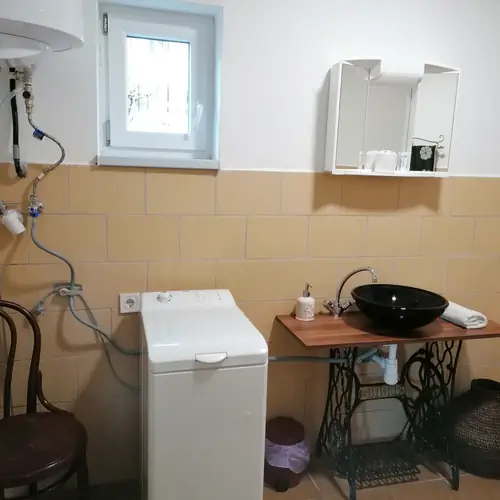 1. sz f&uuml;rdő mosd&oacute;, mos&oacute;g&eacute;p