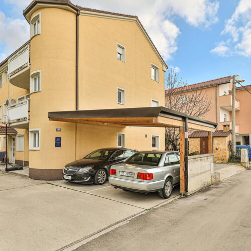Apartman Kaštel Lukšić - CDC523  2
