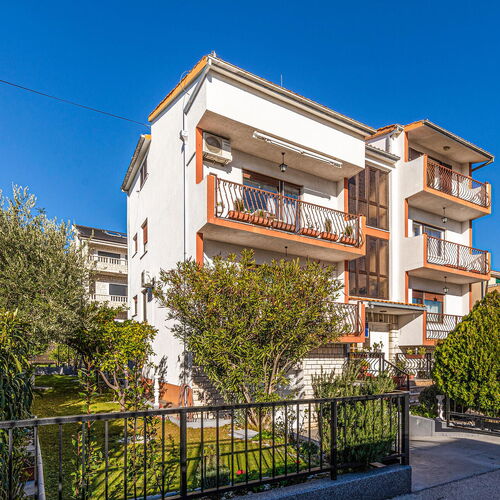 Apartman Kaštel Kamblelovac - CDF842  2