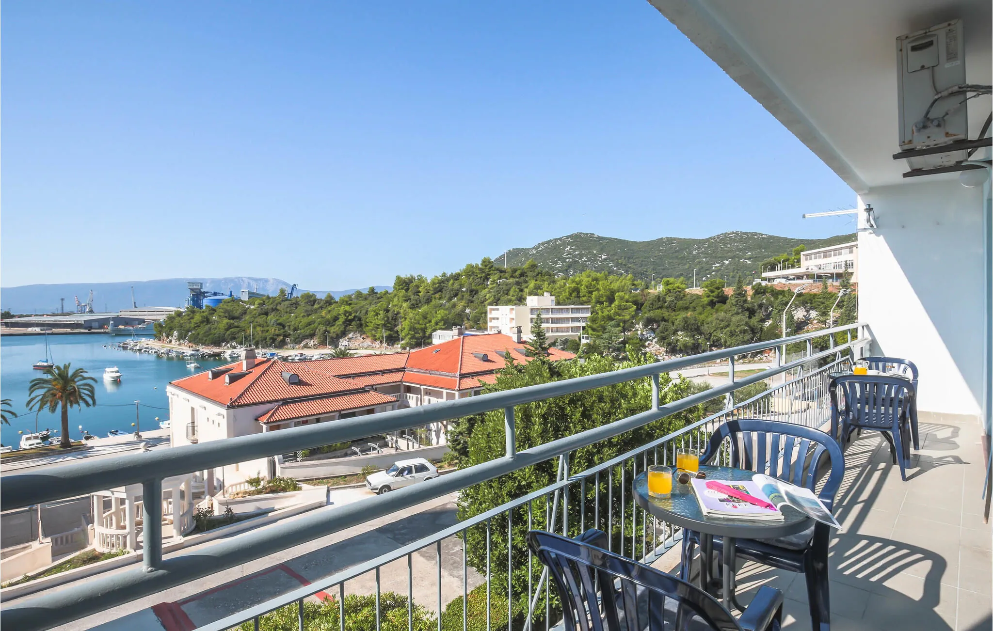 Apartman Ploče - CDR409