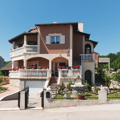 Apartman Maslenica - CDZ681  2