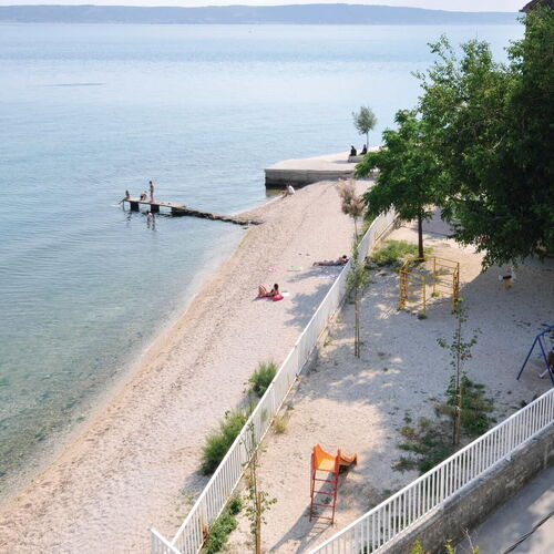 Apartman Kaštel Kamblelovac - CDE497  2