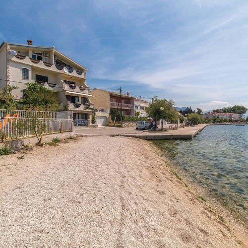 Apartman Kaštel Kamblelovac - CDE497  4