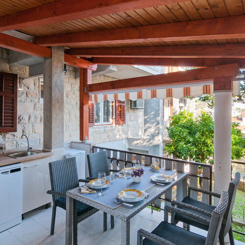 Apartman Splitska - CDB647  2
