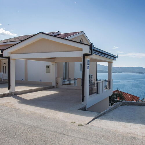 Apartman Komarna - CDR310  3
