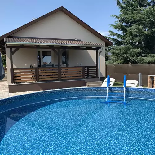 Krisztián Vendégház Balatonkeresztúr 002 kép