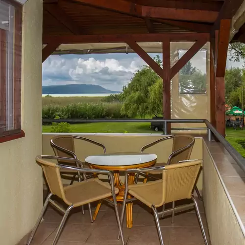 Kamilla Apartman Balatonmáriafürdő 005 kép