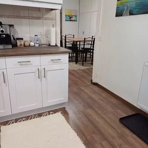 M és M Balatoni Apartman Balatonkenese 004 kép