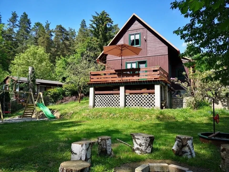 NAŠE CHATA U LESA Rynoltice