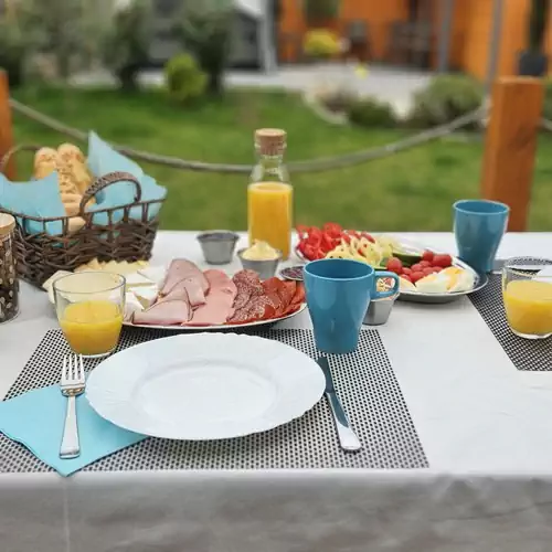 Otium Wellness Apartmanház Balatonakarattya 002 kép